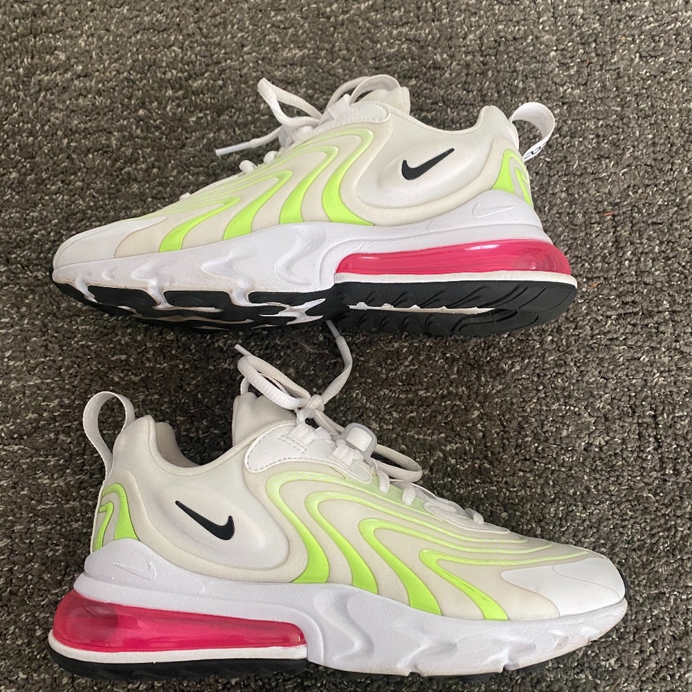 Nike Women’s Air Max 270 React